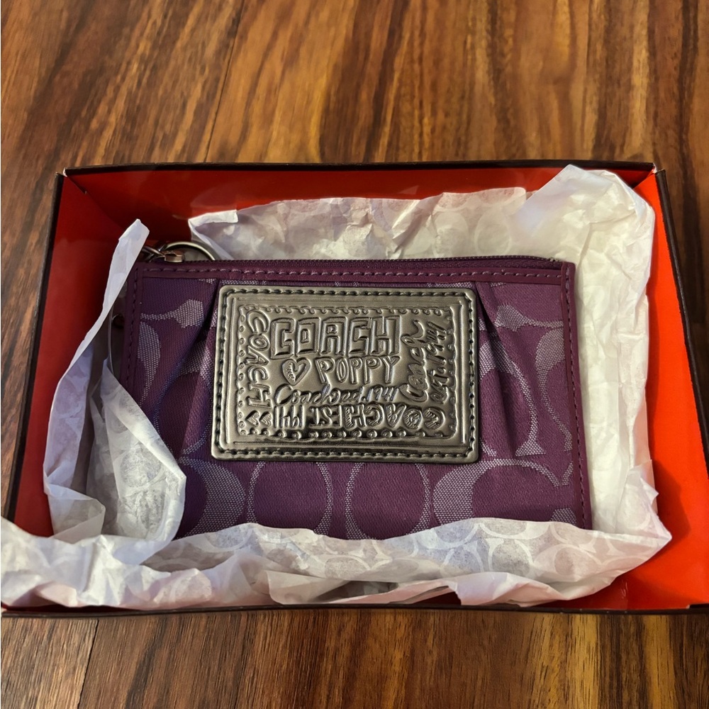 NWOT 2009 Coach Poppy Purple Card Wallet with keychain